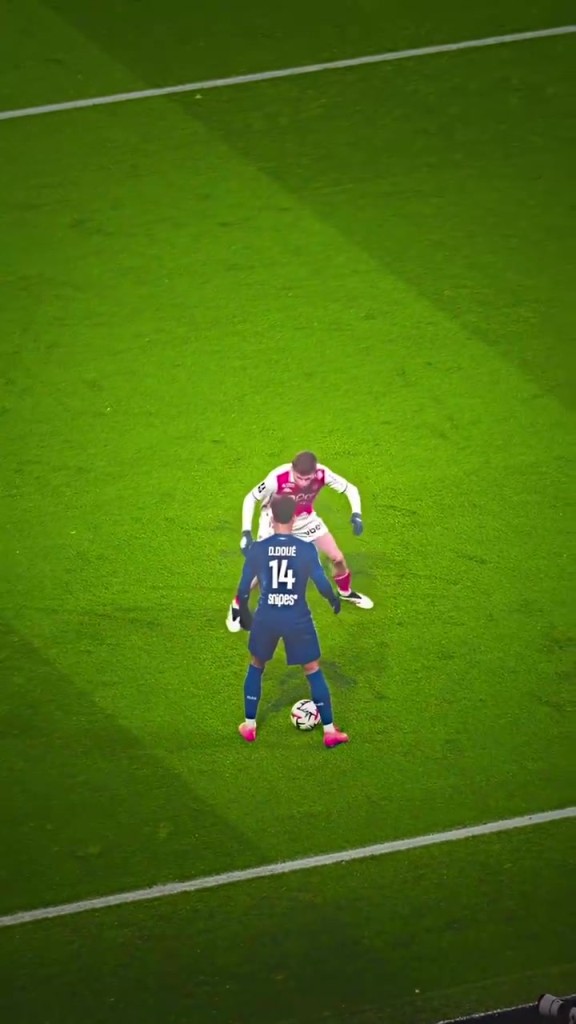 反向牛尾巴！慢鏡頭看杜埃這次極限博弈擺脫！